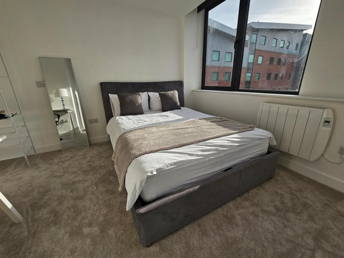 Brand New Trafford Apartment Manchester Exteriér fotografie